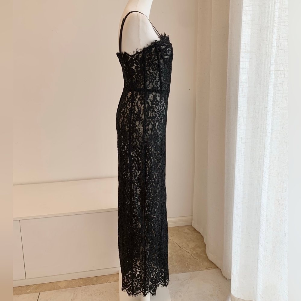 Helsa The Lace Column Dress in Black - Picture 11 of 11